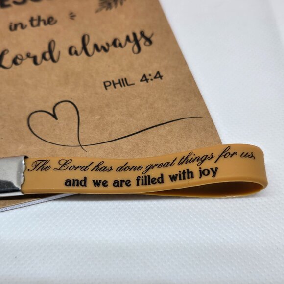 NEW INSPIRATIONAL FAITH CANVAS POUCH, NOTEPAD, PEN, BOOKMARK & KEYCHAIN GIFT SET - Picture 4 of 10